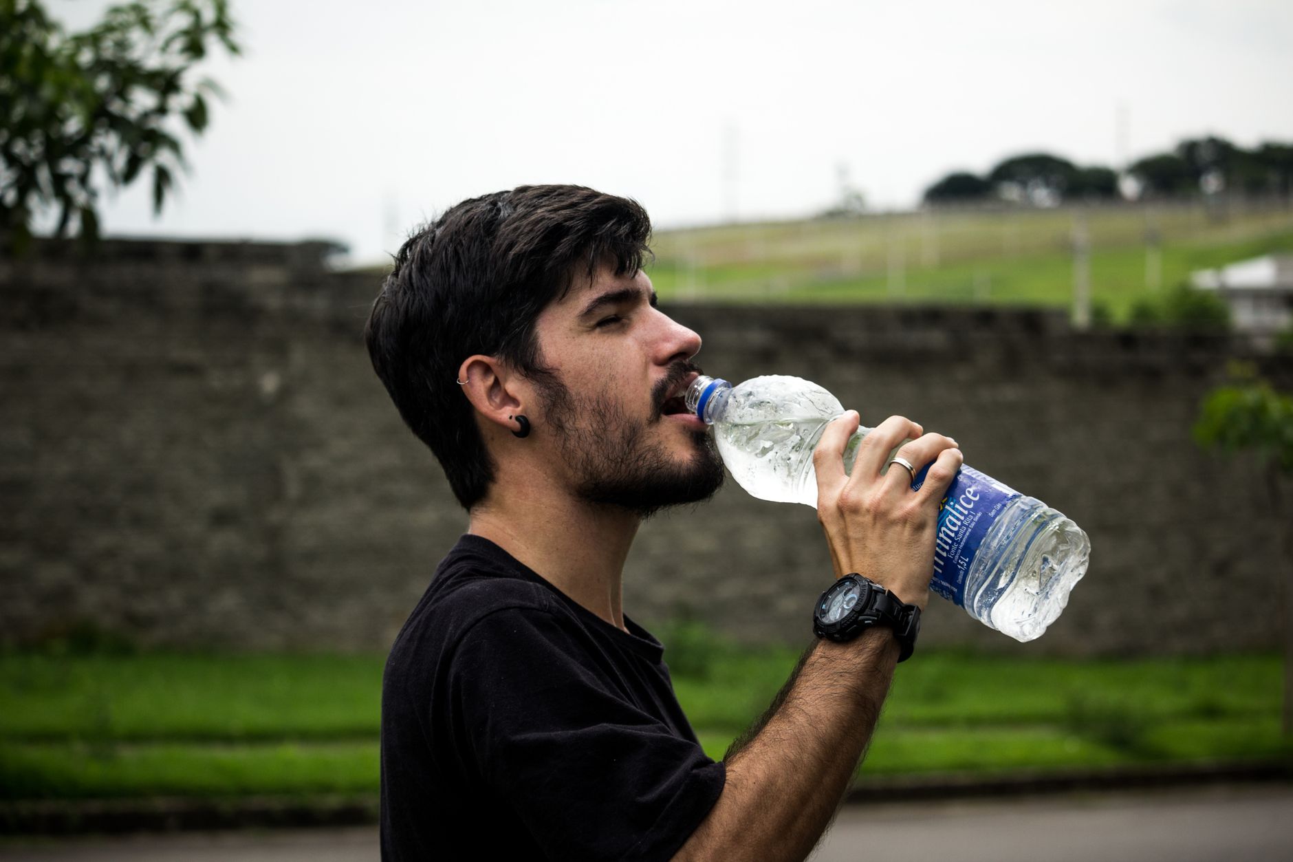 Say Goodbye to Single-Use Plastic with the Best Travel Water Bottle
